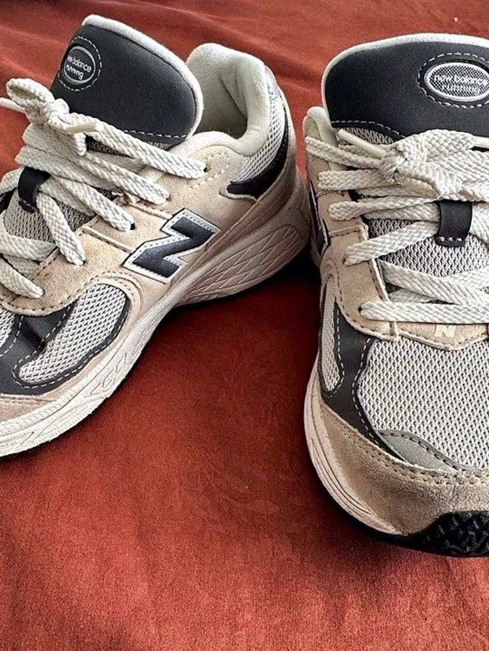 New Balance 574 Boys US 3 Gray & Black Sneakers